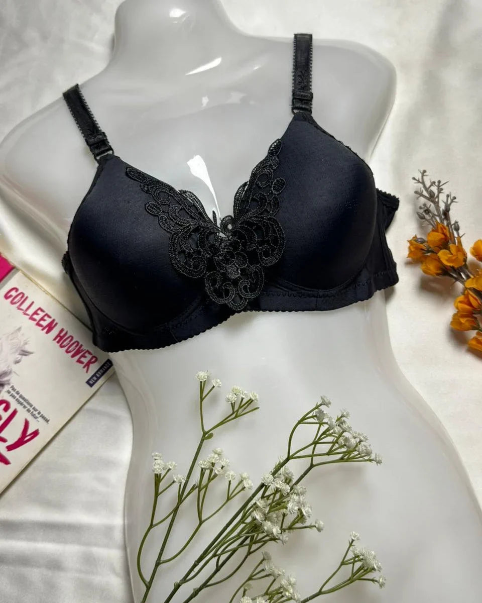 (Pack Of 3) Beautiful Front Laced Butterfly Bra