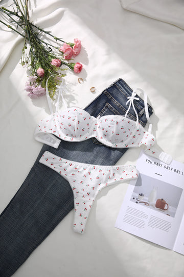 Ladies Summer 2-Piece Set Casual Bra Ensemble including Stripe Cherry Print Comfortable Home Leisure Outfit