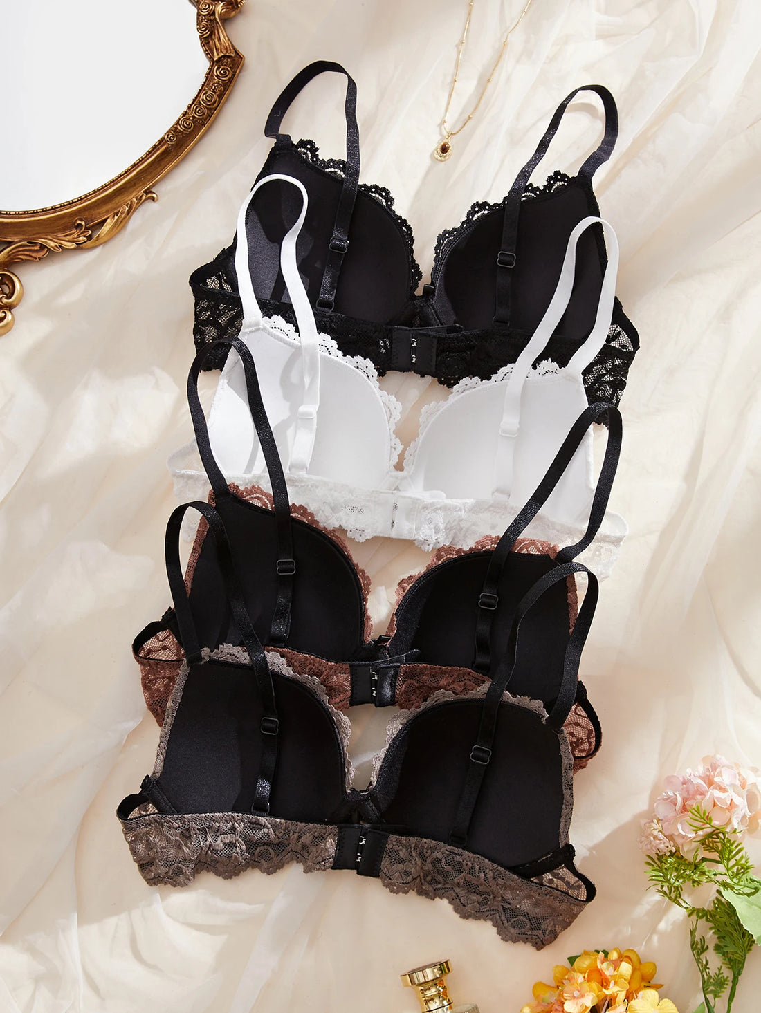 Daily Lace Trim Women's Underwear Set Rhinestone Push up Underwire Bra Airy & Stylish Women Lace Lingerie Set